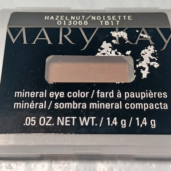 Mary Kay Other - Mary Kay Mineral Eyeshadow - Hazelnut - New 3 Available